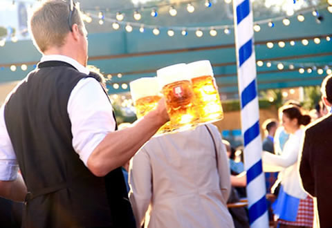 Festzelte auf der Oiden Wiesn - Bier, Ausrichtung und Programm